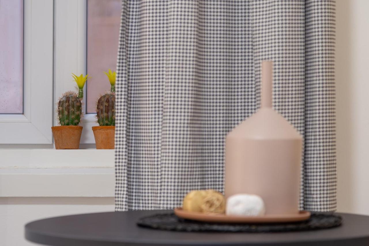 Tiny Cozy Studio In The City Center Τεργέστη Εξωτερικό φωτογραφία